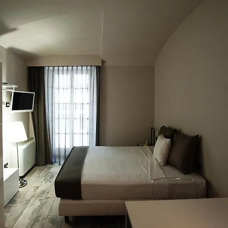 Adalesia & Coffee Hotel 3*