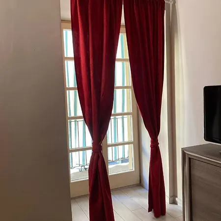 Hotel Adalesia & Coffee 3*