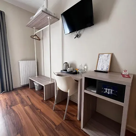 Hotel Adalesia & Coffee