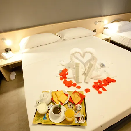 Adalesia & Coffee 3* Turin