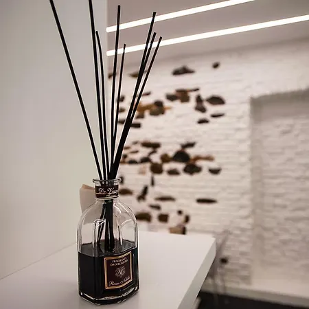 Adalesia & Coffee ホテル 3*