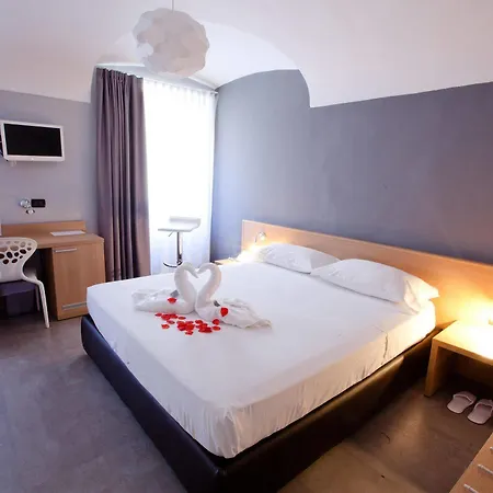 Hotel Adalesia & Coffee 3*