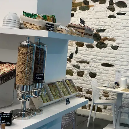 Adalesia & Coffee 3* Turin