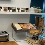 Adalesia Hotel&coffee 3*