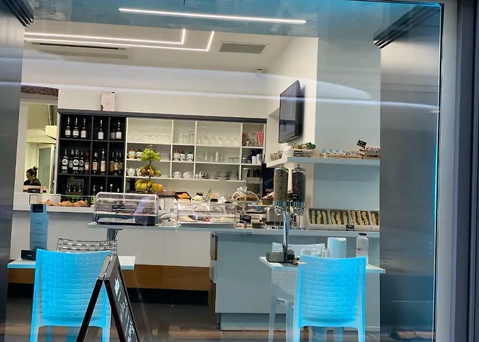 Adalesia & Coffee Отель